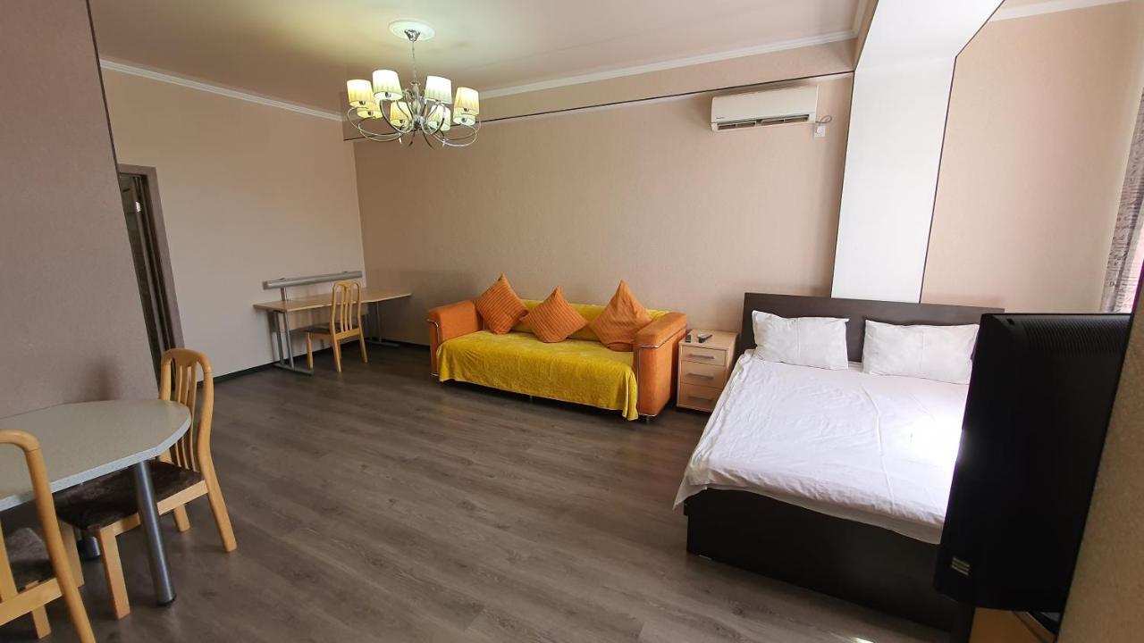 Orange Apartment With Panoramic View Бишкек Экстерьер фото